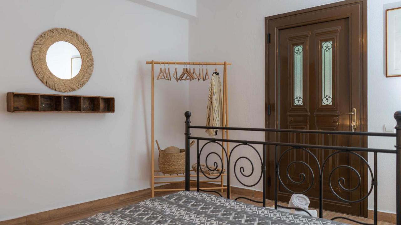 Postmans Apartment Under Meteora Kalambaka Exterior photo
